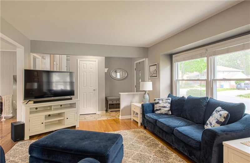 9408 Lowell Ave, Overland Park, KS 66212