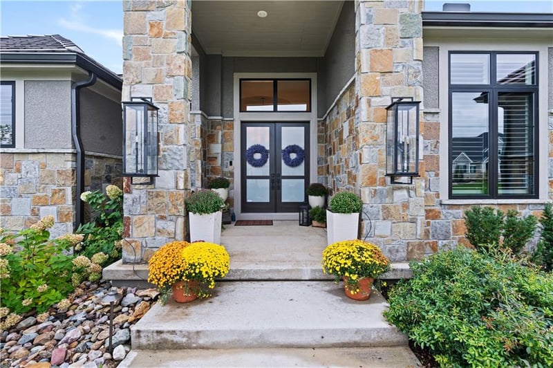 17217 Goddard St, Overland Park, KS 66221