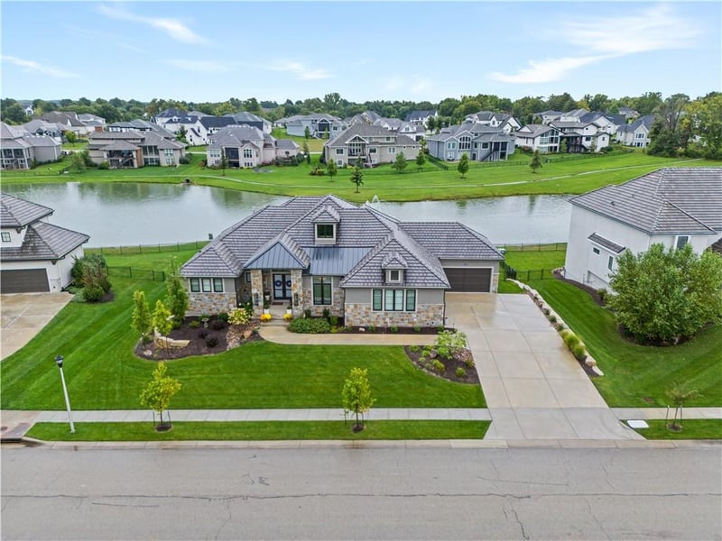 17217 Goddard St, Overland Park, KS 66221