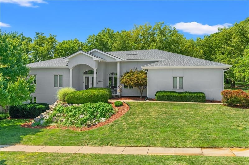 12008 Grand Ave, Kansas City, MO 64145