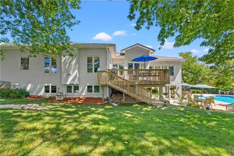 12008 Grand Ave, Kansas City, MO 64145