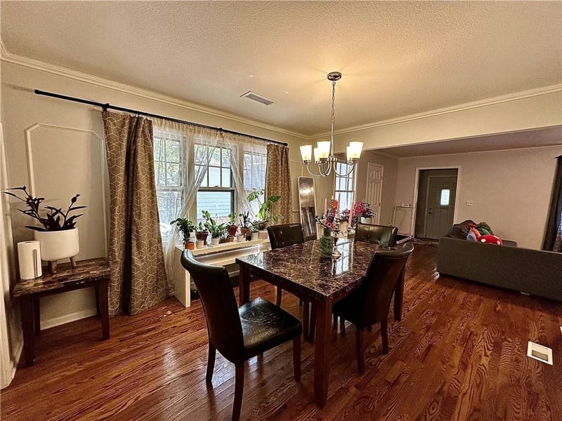 627 29th St, Kansas City, KS 66102