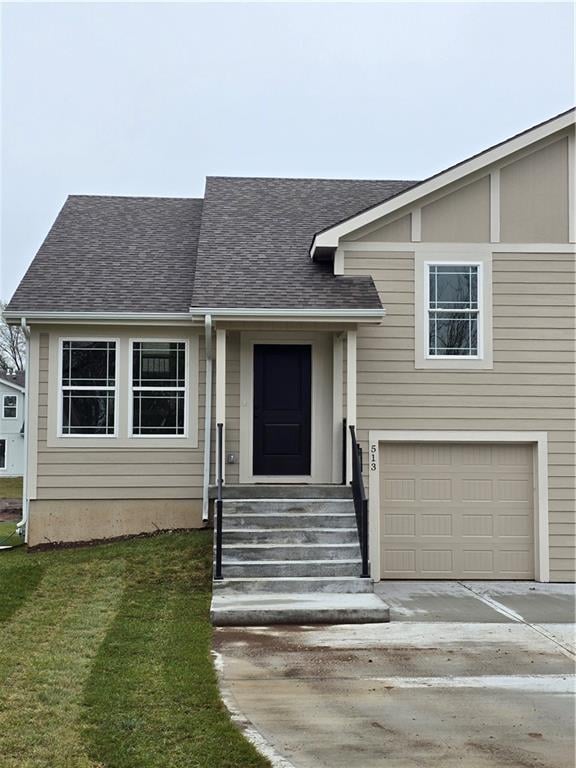 513 Smith St, Spring Hill, KS 66083