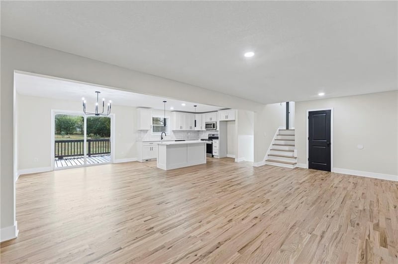 10515 W 170th Ter, Overland Park, KS 66221