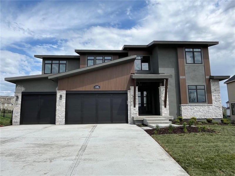 17100 Rosehill St, Overland Park, KS 66221