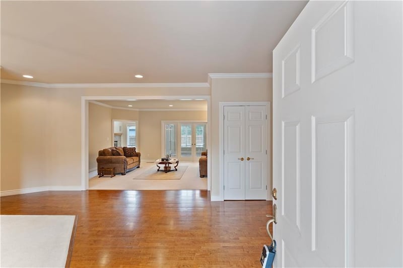 707 Quail Creek Rd, Parsons, KS 67357