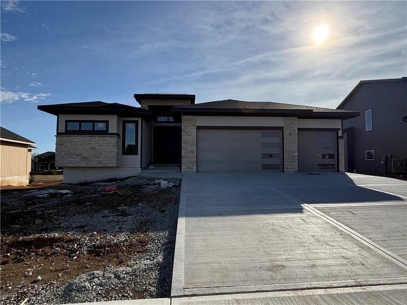 3401 187th St, Overland Park, KS 66085