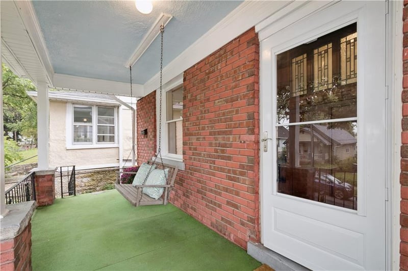 4510 Terrace St, Kansas City, MO 64111