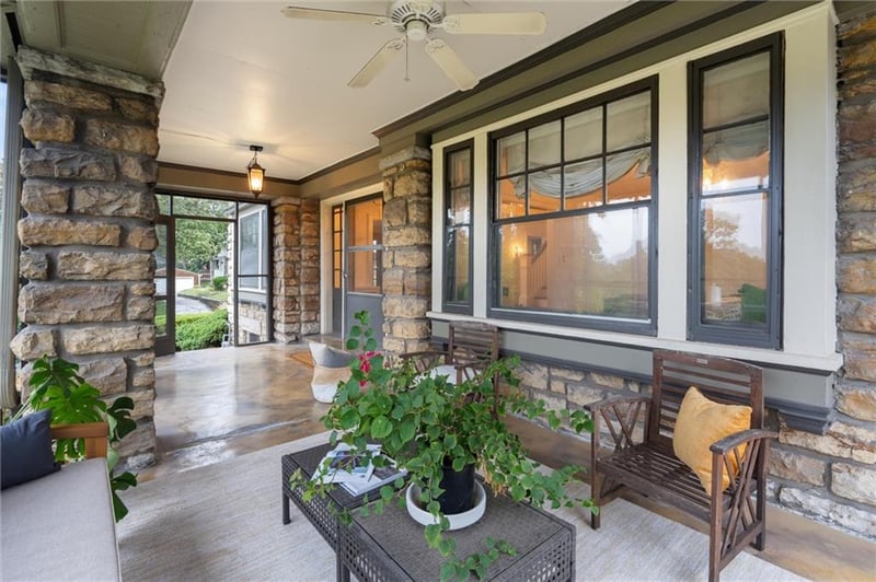48 E 52 St, Kansas City, MO 64112