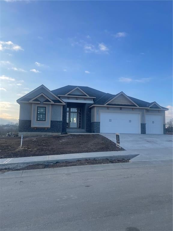 8734 Farley Ave, Kansas City, MO 64157