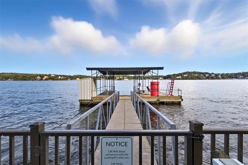 73 Jon Don Cir, Sunrise Beach, MO 65079