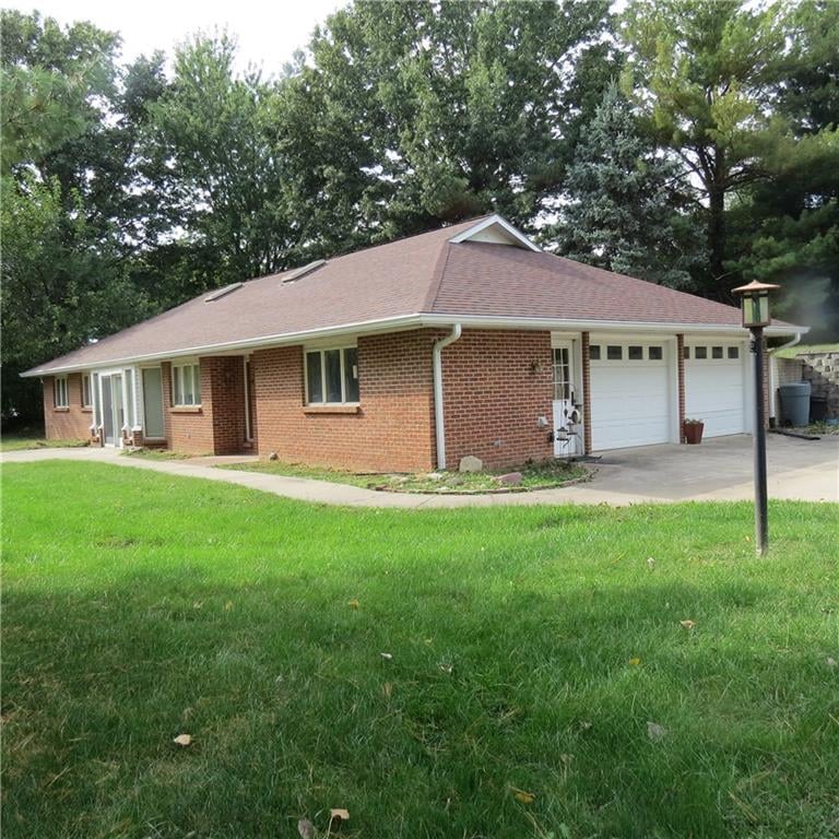 1213 Summers St, Stanberry, MO 64489