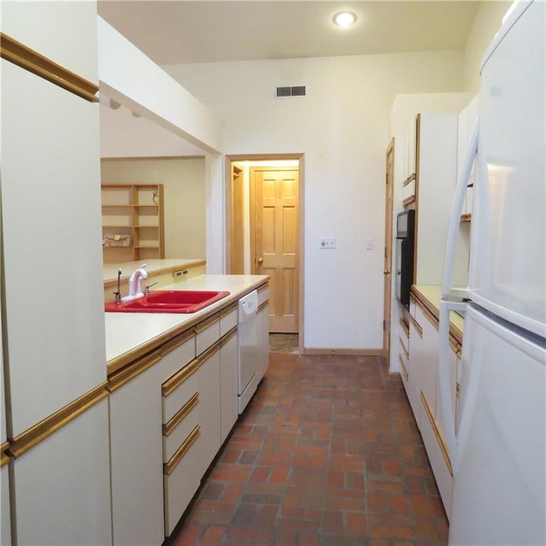 1213 Summers St, Stanberry, MO 64489