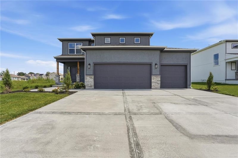 4712 6th Ter, Blue Springs, MO 64014