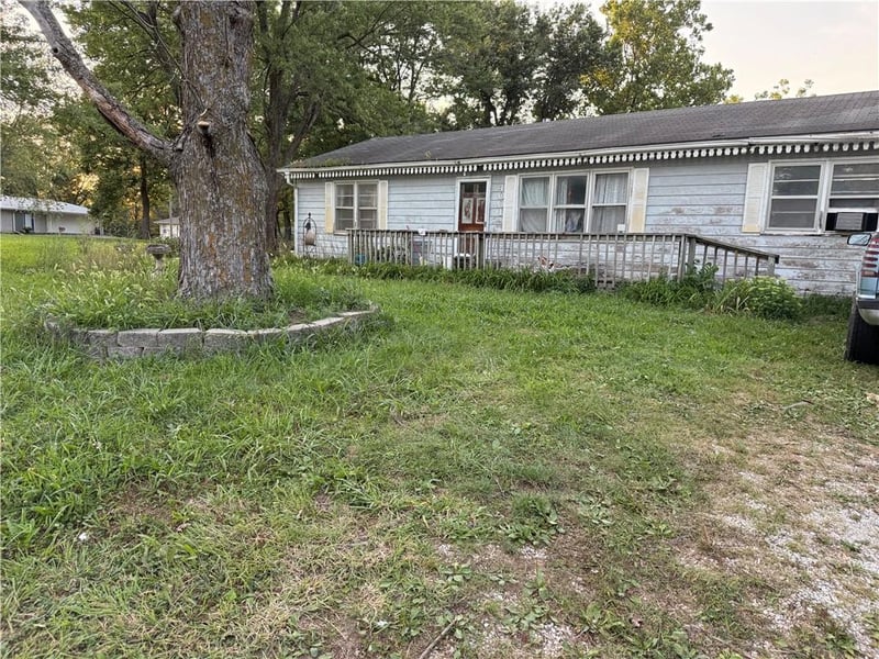 4001 State Route 10 Hw, Excelsior Springs, MO 64024