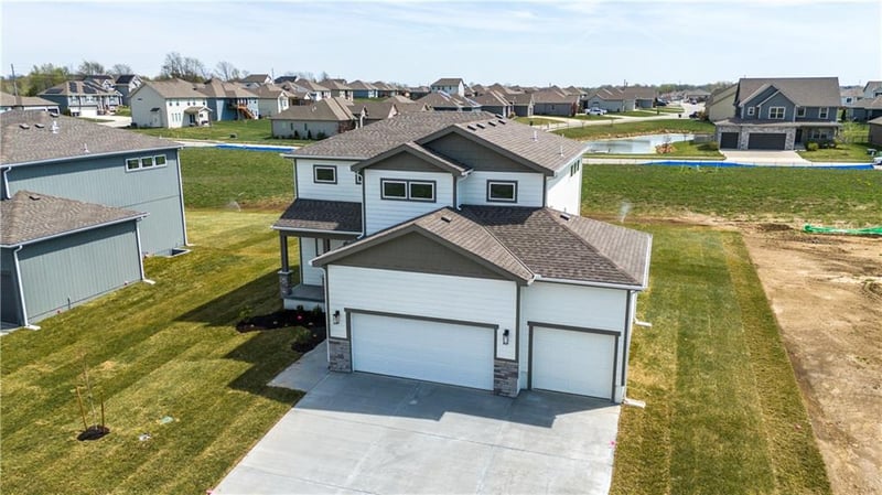 4716 6th Ter, Blue Springs, MO 64014