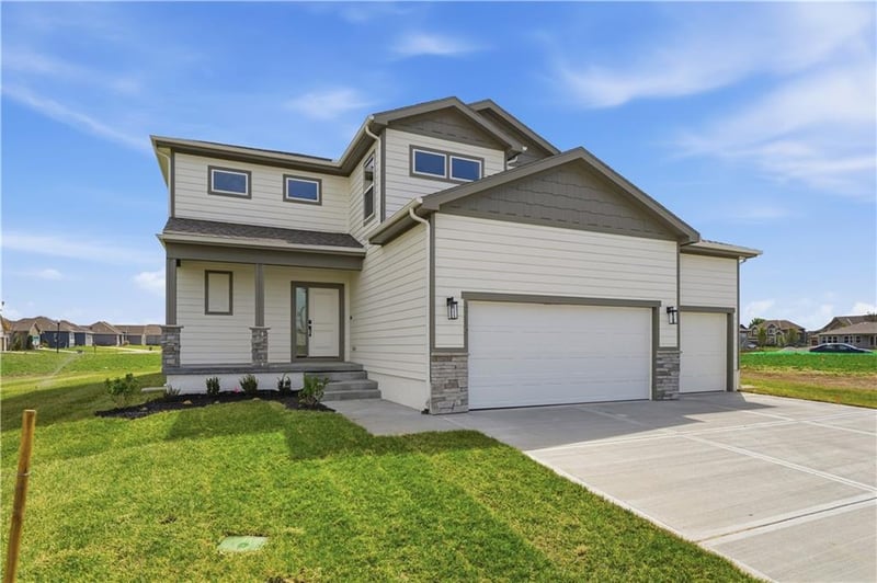 4716 6th Ter, Blue Springs, MO 64014