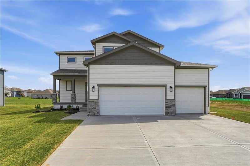 4716 6th Ter, Blue Springs, MO 64014