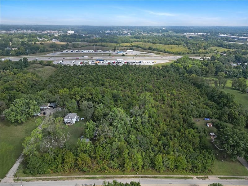 7320 Riverview Ave, Kansas City, KS 66112