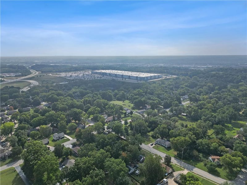 7320 Riverview Ave, Kansas City, KS 66112