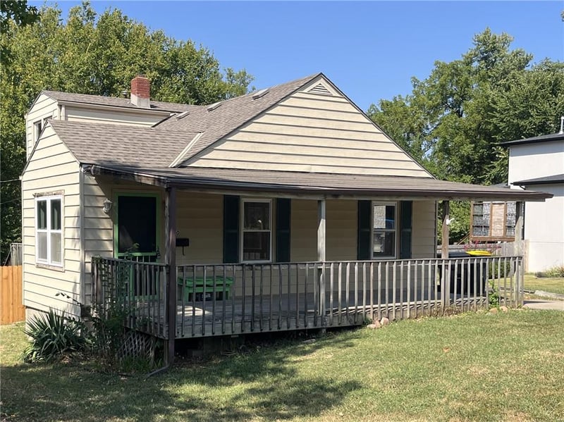 8020 Mercier St, Kansas City, MO 64114