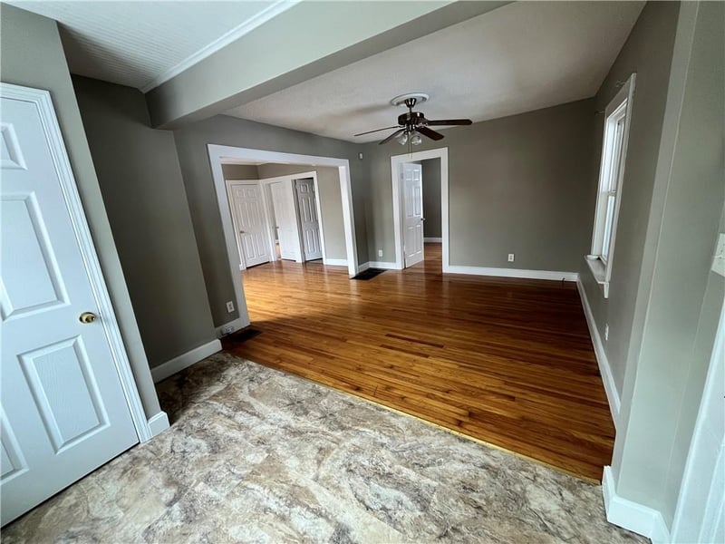 8020 Mercier St, Kansas City, MO 64114