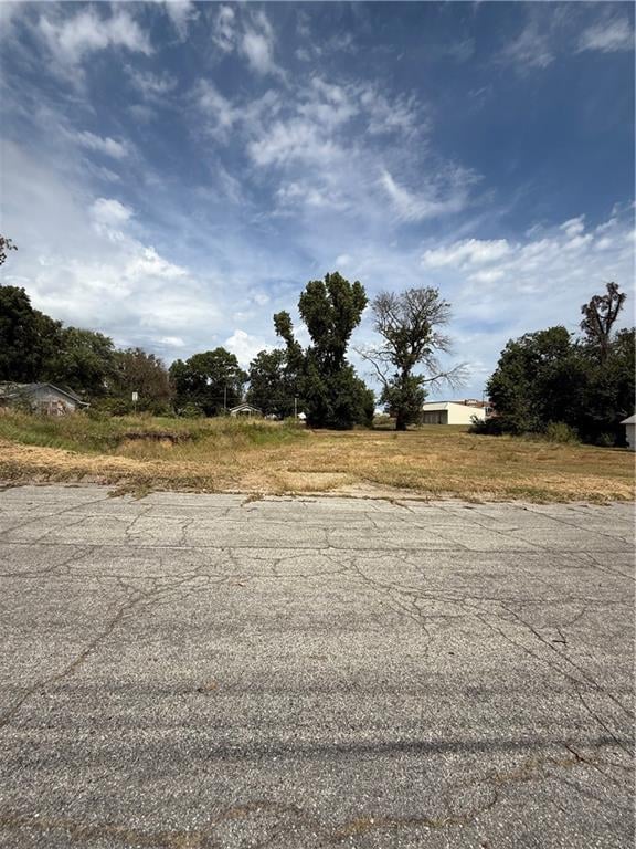 930 Wooter St, Nevada, MO 64772