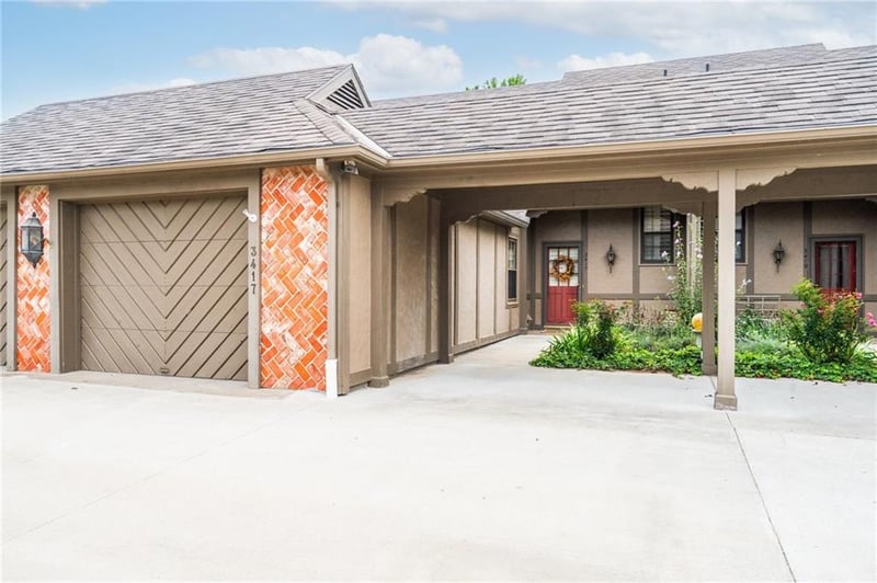 3417 Seminole Dr, Lawrence, KS 66047