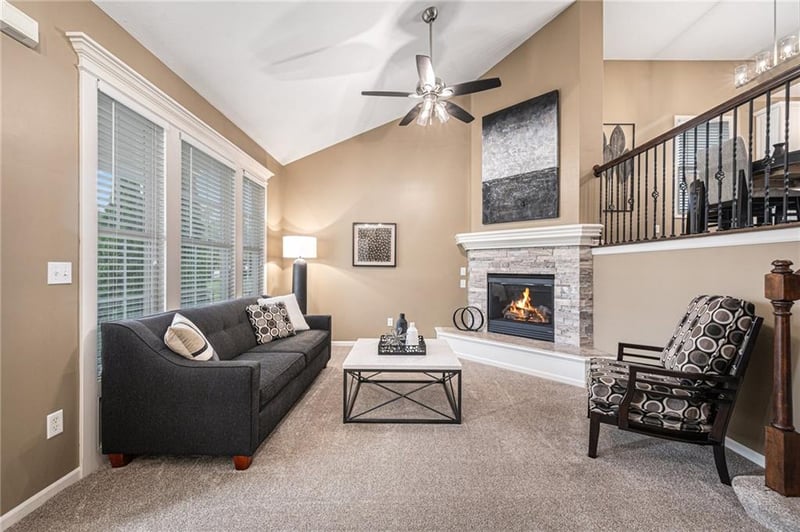 12386 Lincoln St, Olathe, KS 66061