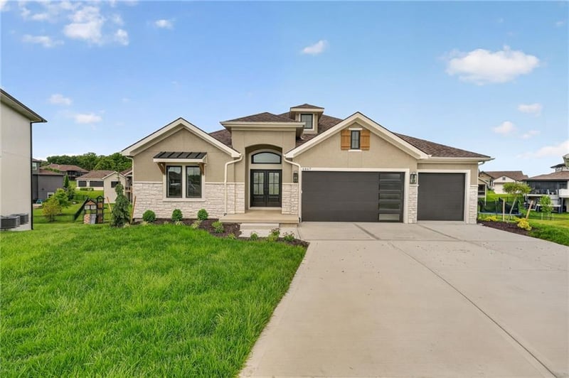 4867 Vicolo Dellamore Way, Riverside, MO 64150