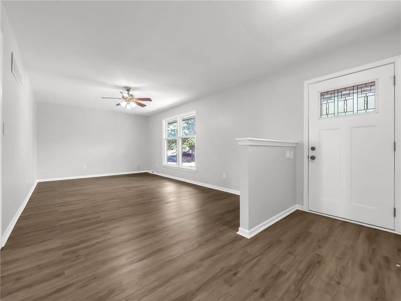 1300 Browning Ln, Lee's Summit, MO 64086