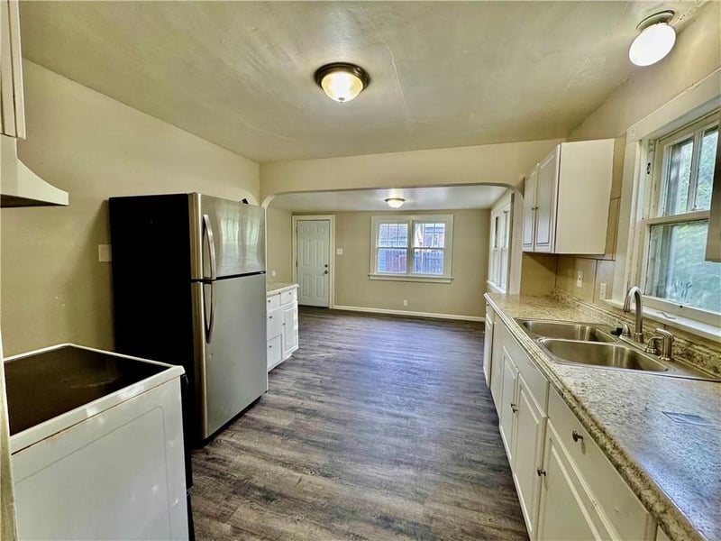 3006 Messanie St, St Joseph, MO 64501