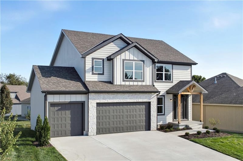 2332 Andromada Ct, Blue Springs, MO 64014