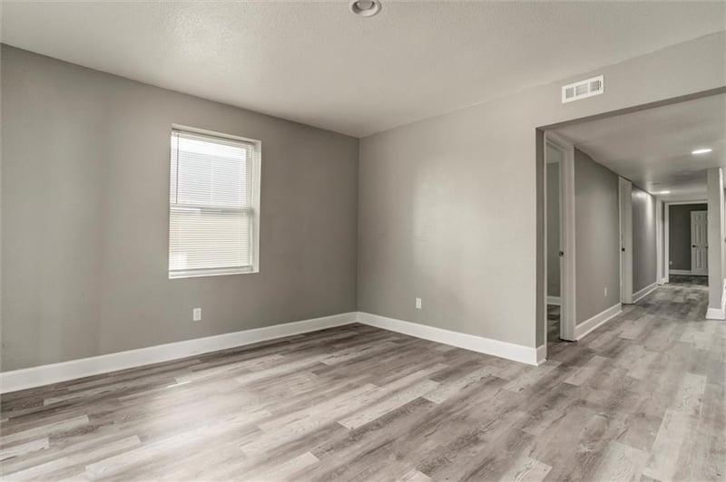 3331 Indiana Ave, Kansas City, MO 64128