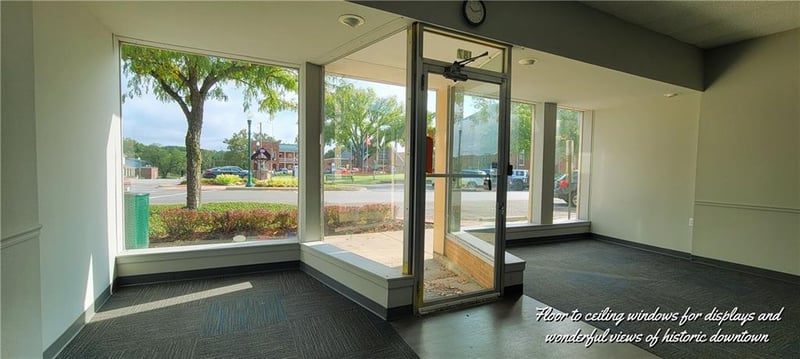 187 Main St, Warsaw, MO 65355