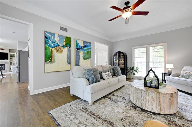 15809 Ash Ln, Overland Park, KS 66224
