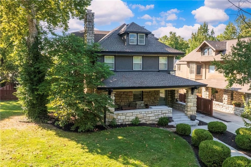 3640 Pennsylvania Ave, Kansas City, MO 64111