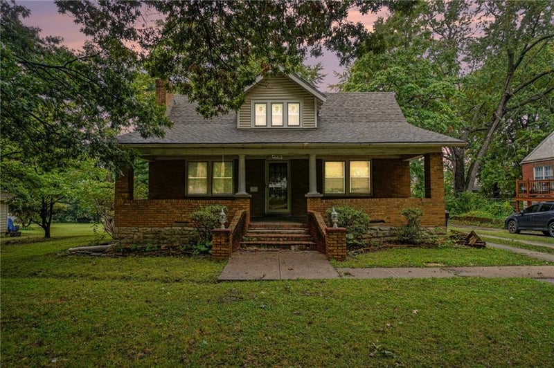 4950 Blue Ridge Blvd, Kansas City, MO 64133