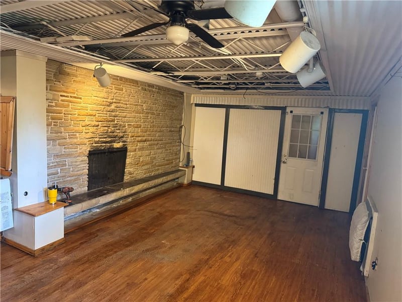 9311 9th St, Independence, MO 64053