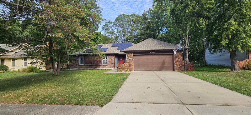 600 66th St, Kansas City, MO 64118