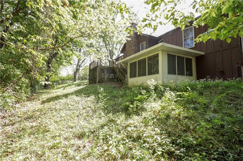 600 66th St, Kansas City, MO 64118