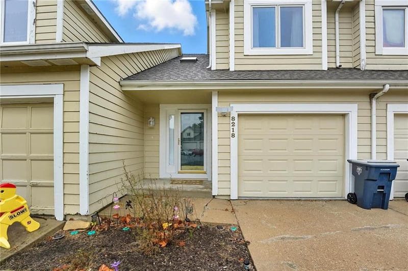 8218 Bradford Ct, Kansas City, MO 64151