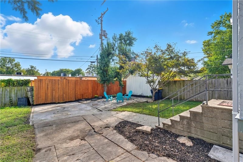 603 62nd St, Kansas City, MO 64110