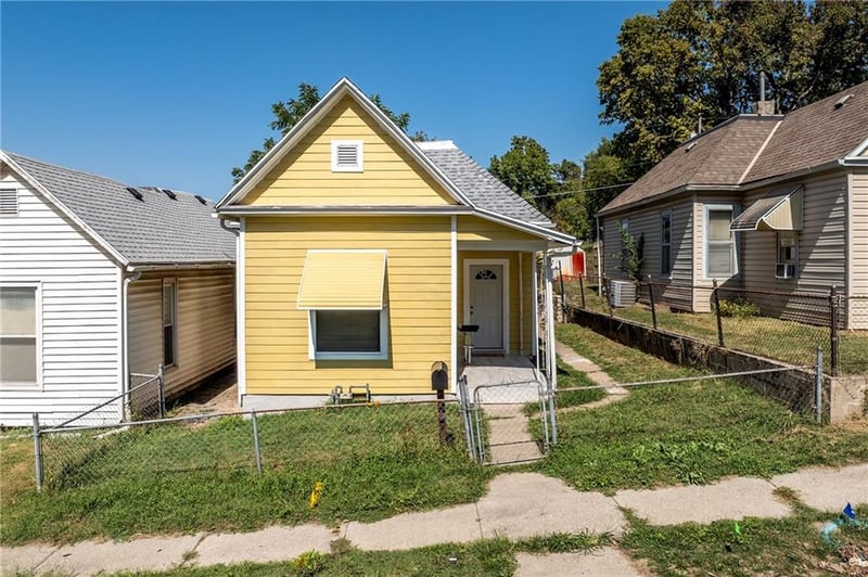 205 Kansas Ave, St Joseph, MO 64504