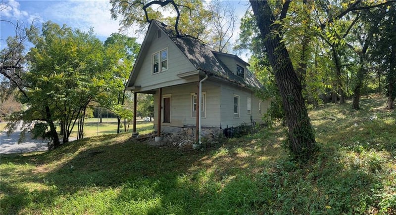 4930 Paseo Blvd, Kansas City, MO 64110