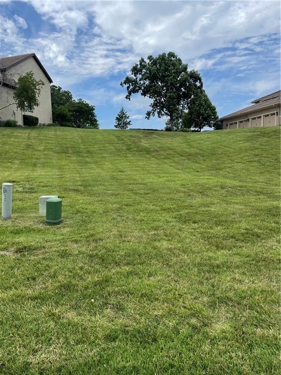 6532 Claret St, Parkville, MO 64152