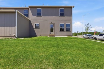 4705 Brentwood Ave, Kansas City, MO 64136
