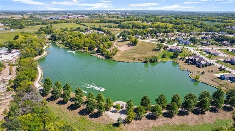 10700 106th Ter, Kansas City, MO 64157