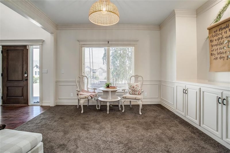 2700 Carlton Dr, Lee's Summit, MO 64082