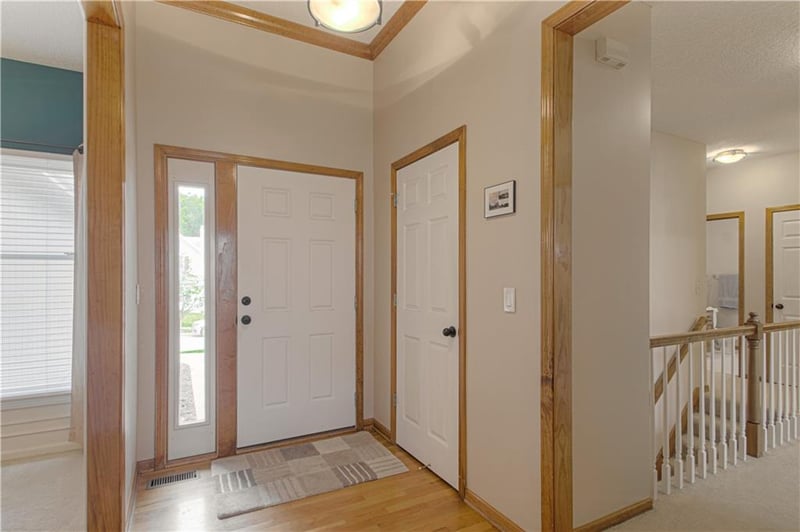 7611 74th St, Kansas City, MO 64152